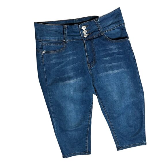 Red Bottoms Women's‎ Size 11/30 Blue Denim Capri Stretch Jeans - Picture 1 of 8